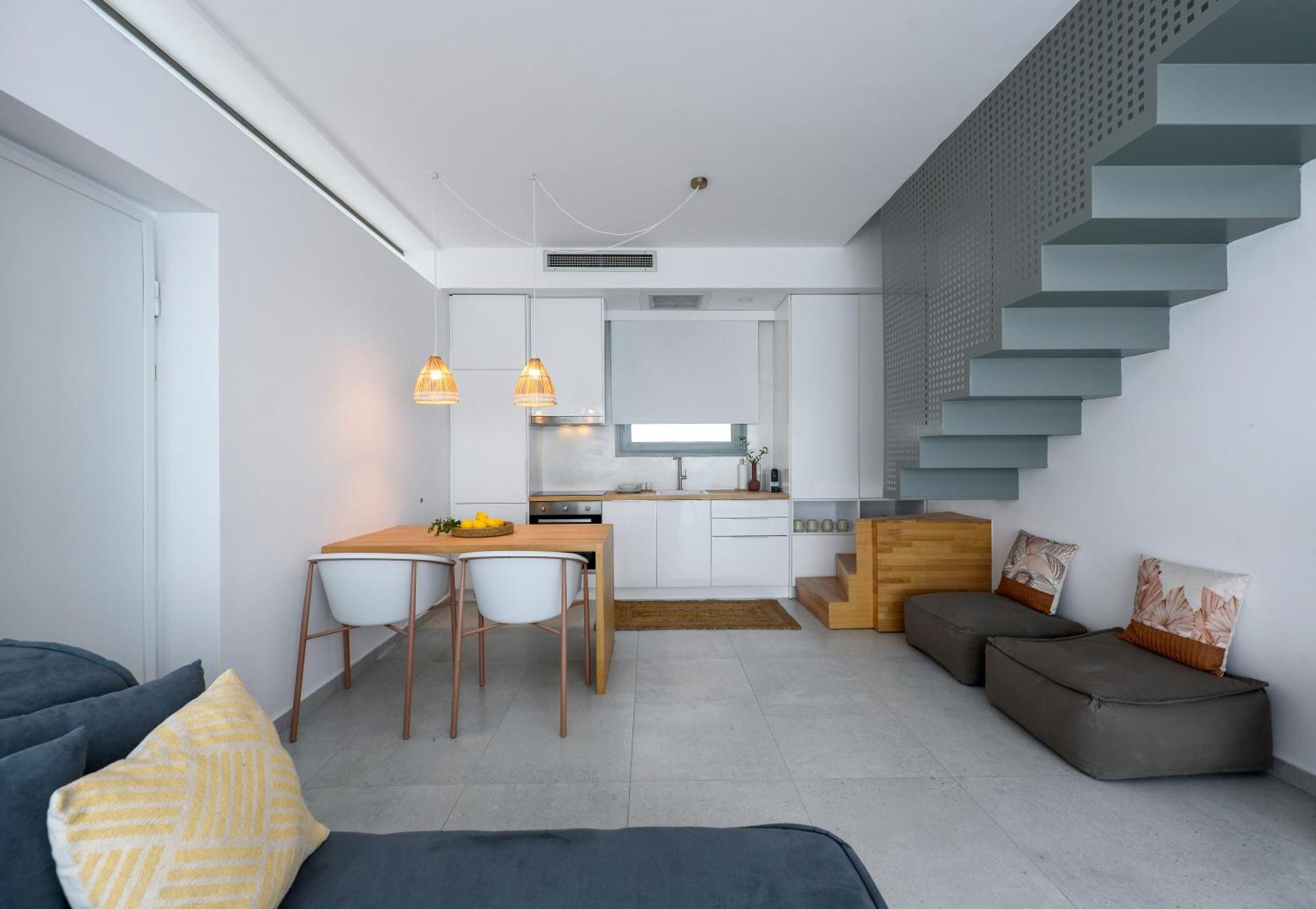 Lithos Retreat 2 Apartment Kalamata Exterior photo