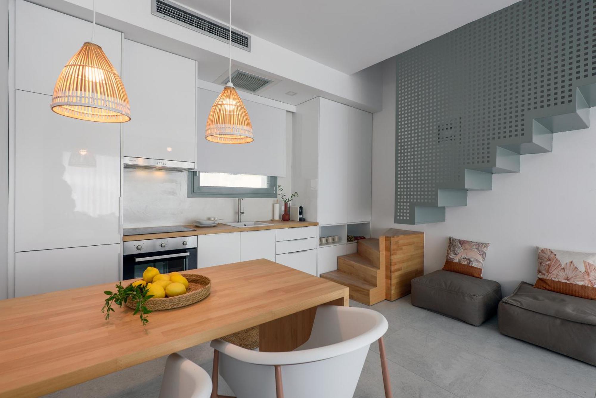 Lithos Retreat 2 Apartment Kalamata Exterior photo