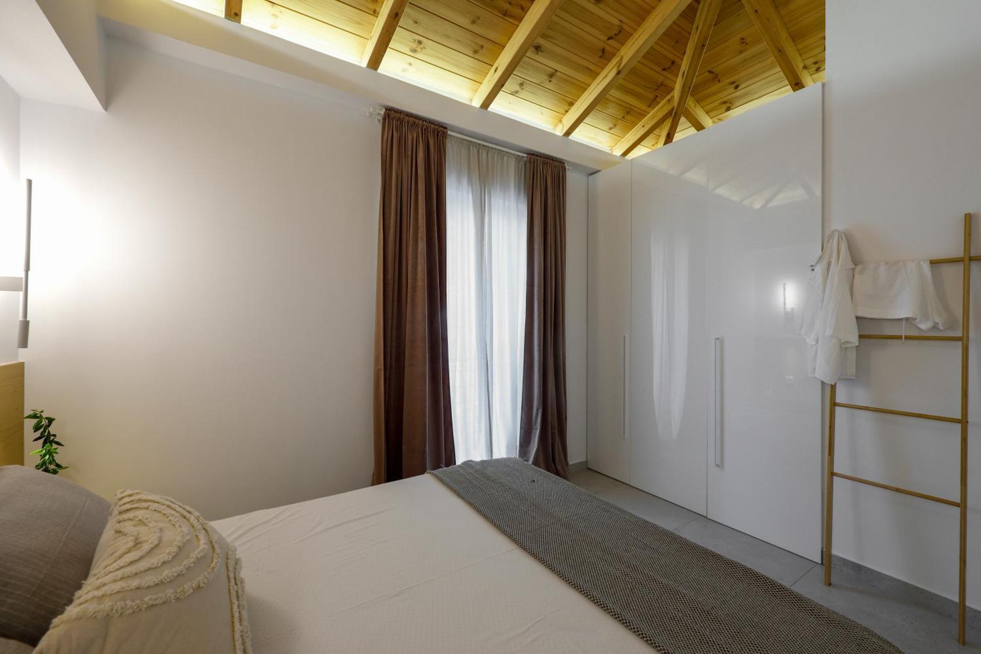 Lithos Retreat 2 Apartment Kalamata Exterior photo